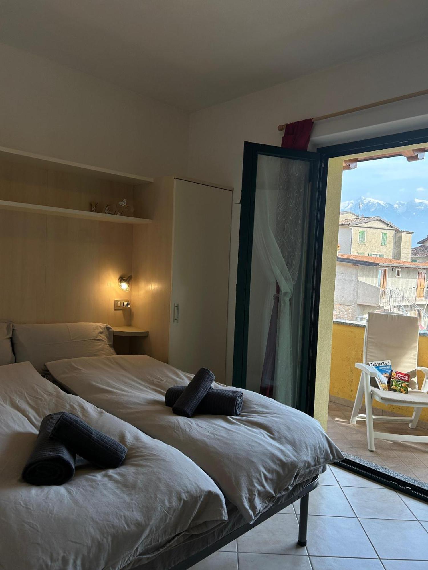 Apartment Cristina - Tignale Lake Garda ภายนอก รูปภาพ